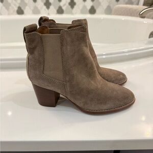 Madewell Suede Tan Ankle Booties Size 5.5